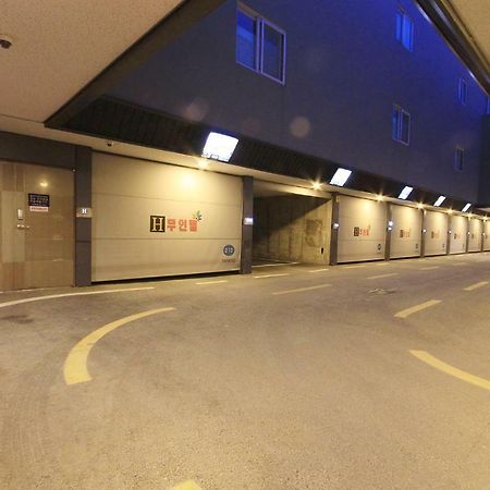 H Drive Hotel Iksan Exterior photo