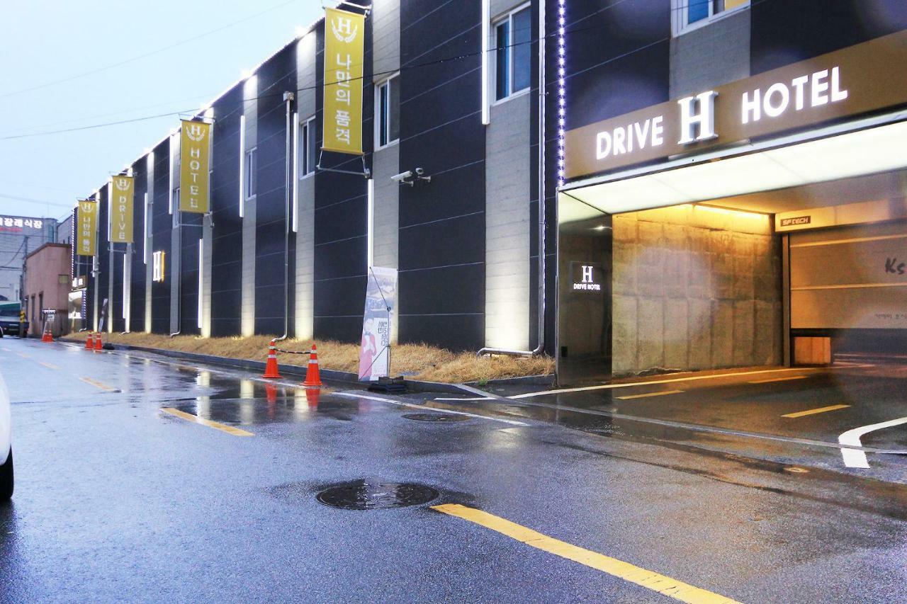 H Drive Hotel Iksan Exterior photo